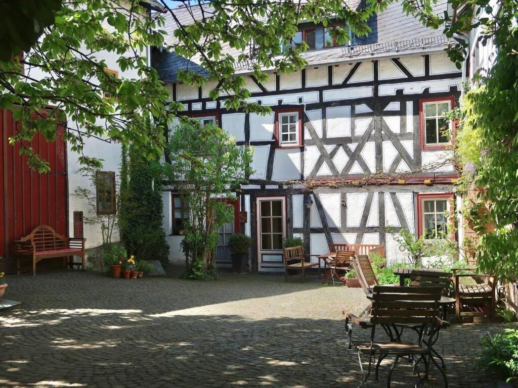 Old Town Hall Apartment In Baden-Wuerttemberg Weilmunster エクステリア 写真